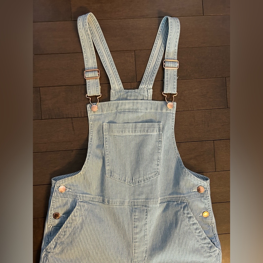 NWT Universal Thread Blue & White Pinstripe Stretchy Overalls Size 2 - Picture 3 of 8